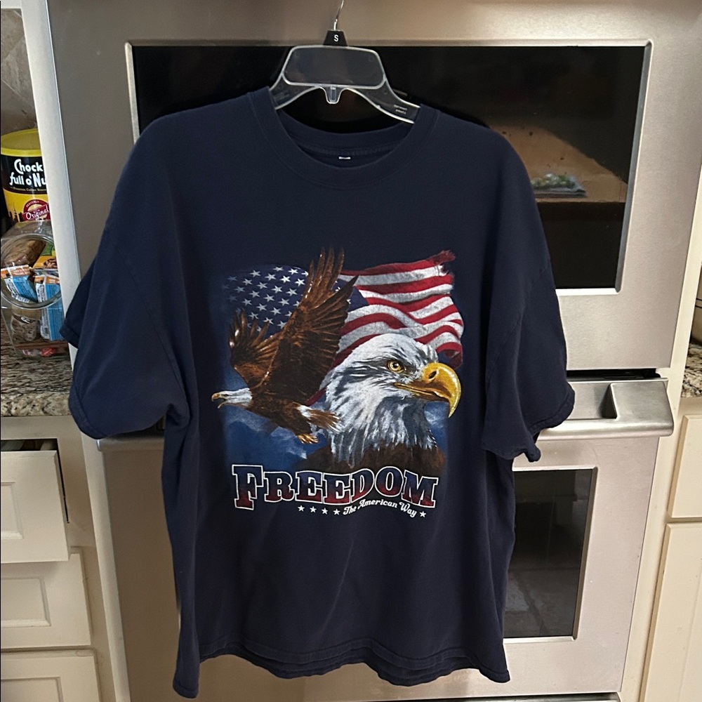 Navy Eagle Graphic T-Shirt